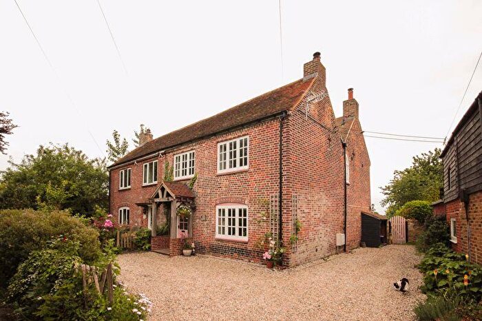 3 Bedroom Semi-Detached House For Sale In The Street, Worth, CT14