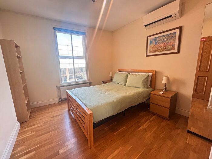 3 Bedroom Flat To Rent In Cromwell Road, London, SW7