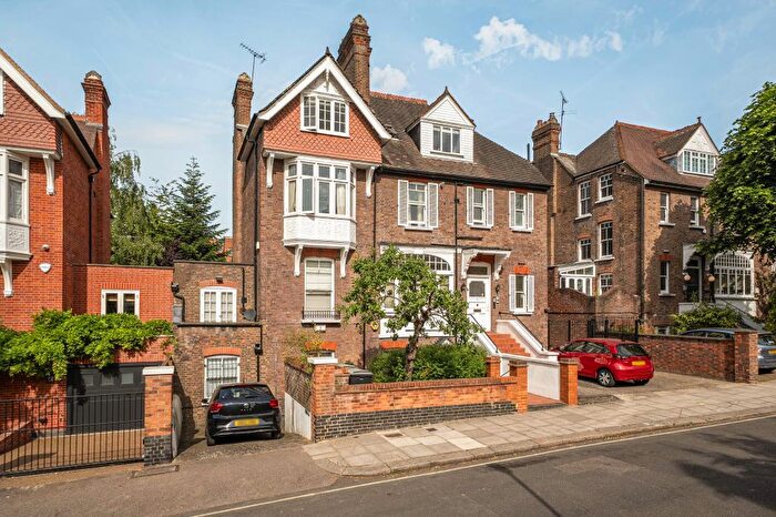 2 Bedroom Flat For Sale In Daleham Gardens, Hampstead, NW3
