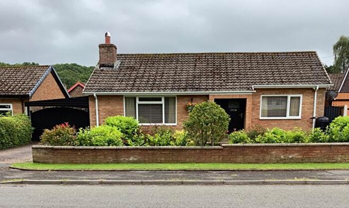2 Bedroom Detached Bungalow For Sale In Somersall Lane, Somersall, Chesterfield, S40
