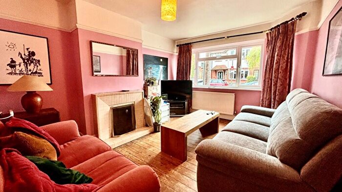 4 Bedroom Semi Detached House To Rent In Agraria Road, Guildford, GU2