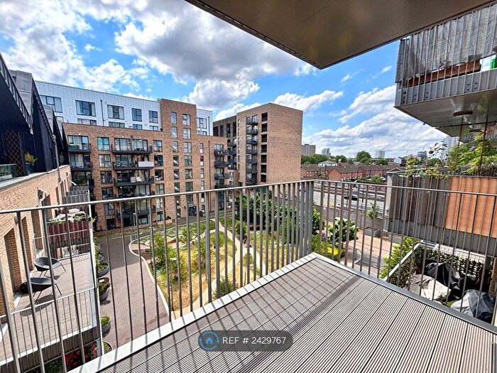 1 Bedroom Flat To Rent In Grattan Court, London, E3