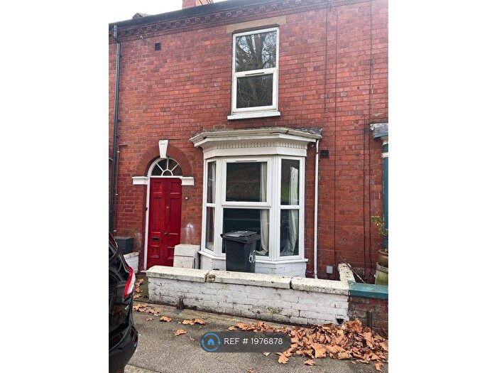 2 Bedroom Terraced House To Rent In Lindum Avenue, Lincoln, LN2