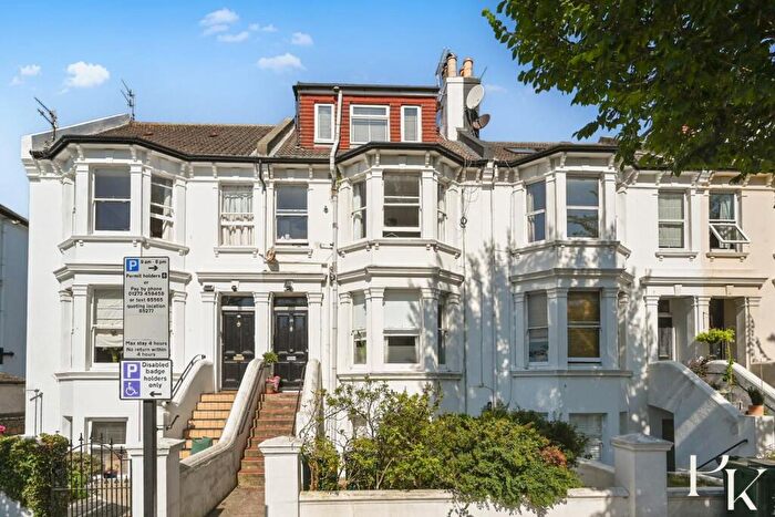 1 Bedroom Apartment For Sale In Westbourne Gardens, Hove, BN3