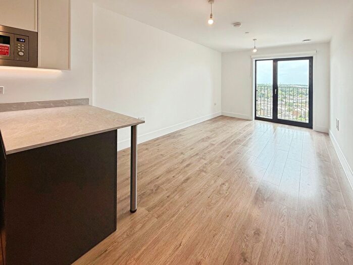 2 Bedroom Flat To Rent In Burnt Mill, Harlow, CM20