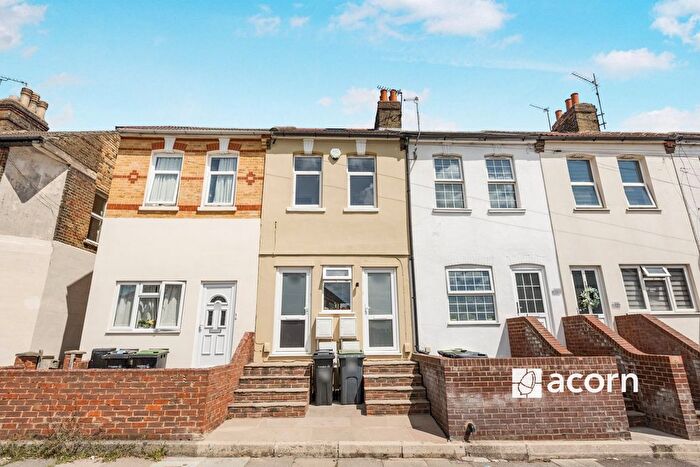 1 Bedroom Maisonette To Rent In Dover Road East, Gravesend, DA11