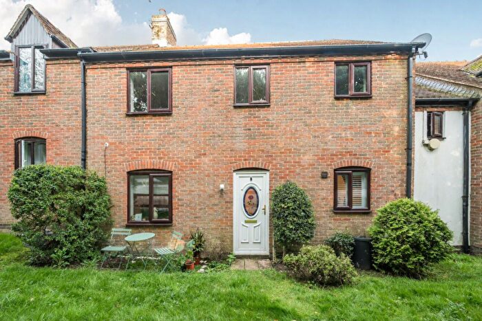 2 Bedroom Flat For Sale In Penny Hill, Collingbourne Ducis, Marlborough, SN8
