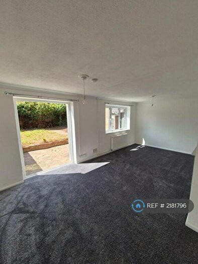 3 Bedroom Semi-Detached House To Rent In Glebe Avenue, Braintree, CM7