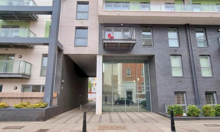 2 Bedroom Apartment To Rent In Wilson Tower, Christian Street, London, E1