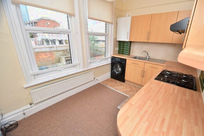 1 Bedroom Flat To Rent In Emanuel Avenue, London, W3