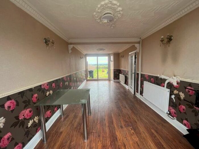 3 Bedroom Semi-Detached House To Rent In Warren Road, Birmingham, B8