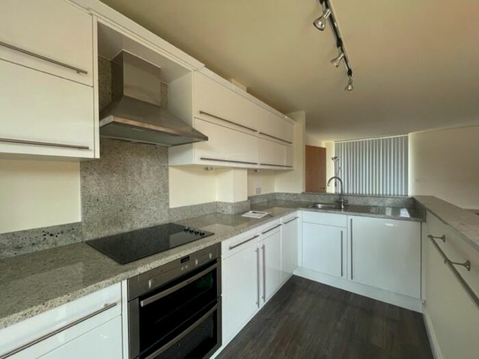 2 Bedroom Flat To Rent In New Half Moon Yard, King Street, Norwich, NR1