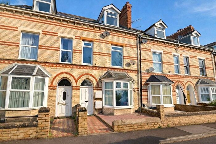 2 Bedroom Flat For Sale In Sticklepath Terrace, Sticklepath, Barnstaple, Devon, EX31