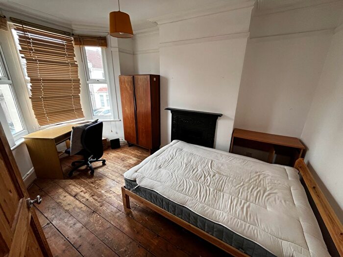 4 Bedroom Terraced House To Rent In West View Road, Bristol, BS3