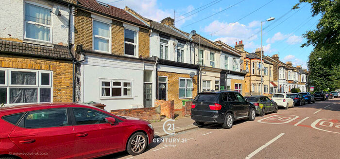 2 Bedroom Flat To Rent In Francis Road London, E10