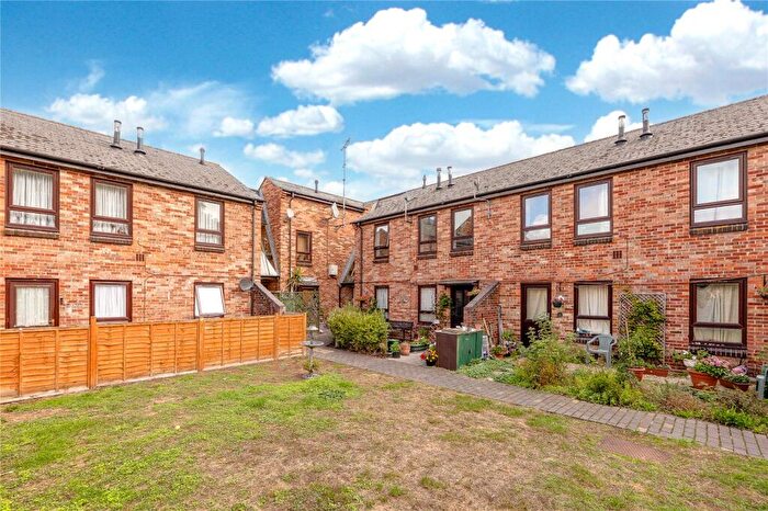 1 Bedroom Apartment For Sale In Church Street, Didcot, Oxfordshire, OX11