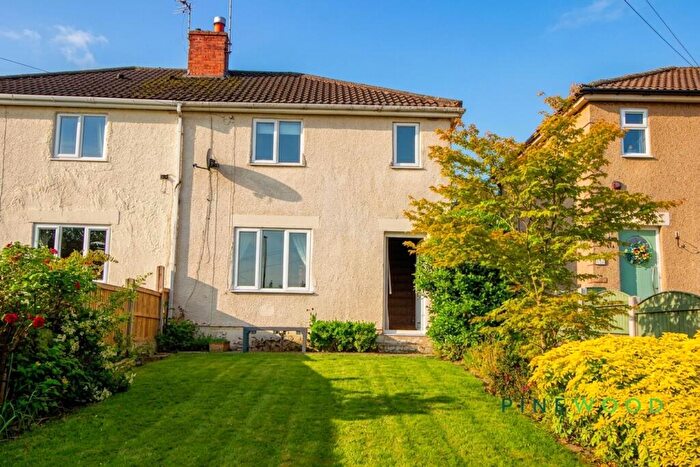 2 Bedroom Semi-Detached House For Sale In Southfield Lane, Whitwell, S80