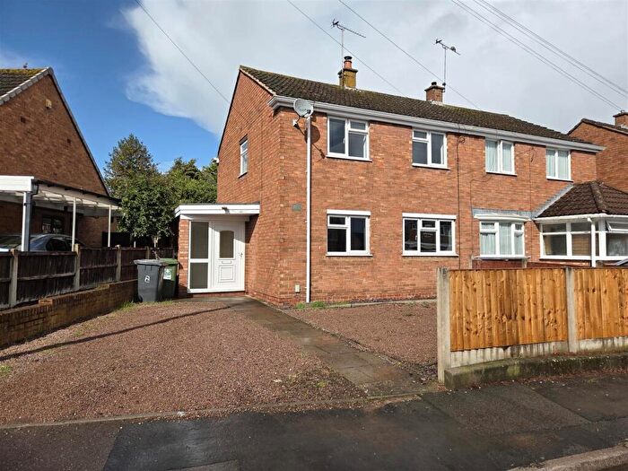 3 Bedroom Semi-Detached House For Sale In Chesshire Avenue, Stourport-On-Severn, DY13