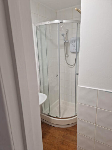 Studio To Rent In Bullingdon Road, Oxford, OX4