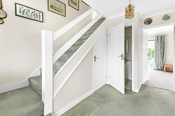 4 Bedroom Detached House For Sale In Bedmond Road, Hemel Hempstead, Hertfordshire, HP3
