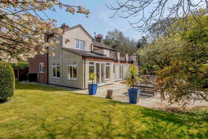 4 Bedroom Detached House For Sale In The Arms, Little Cressingham, Thetford, IP25