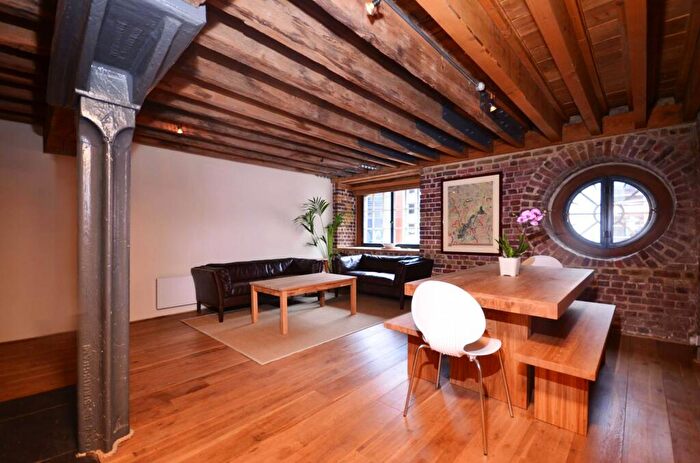 2 Bedroom Flat To Rent In Port East Apartments, Canary Wharf, London, E14