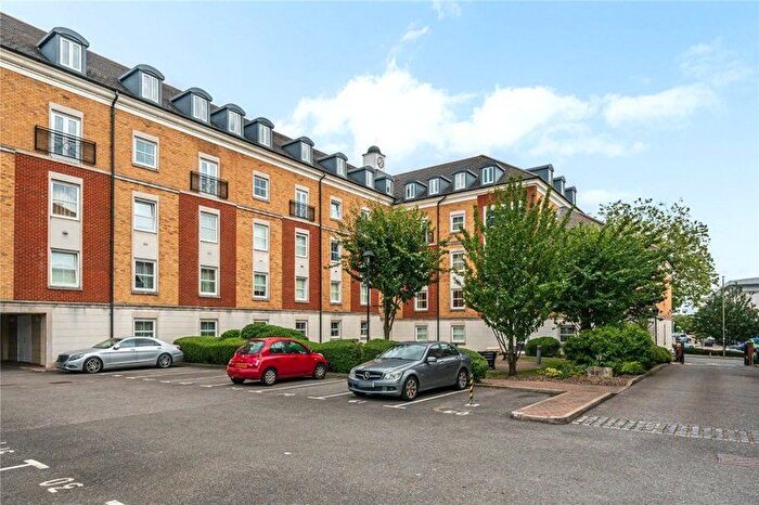 1 Bedroom Flat To Rent In Solomons Court, High Road, Finchley, London, N12