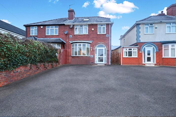 4 Bedroom Semi Detached House To Rent In Oldbury Road, Oldbury, B65