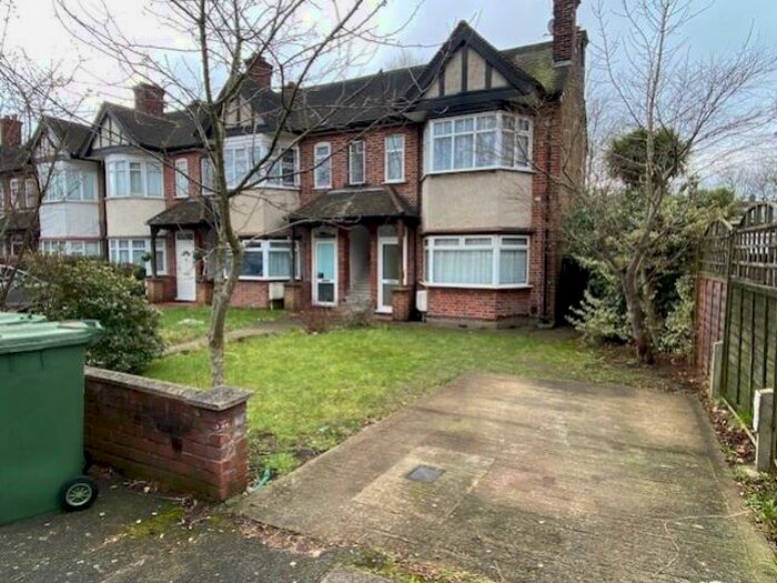 2 Bedroom Ground Maisonette To Rent In Christchurch Avenue, Harrow, Middlesex, HA3
