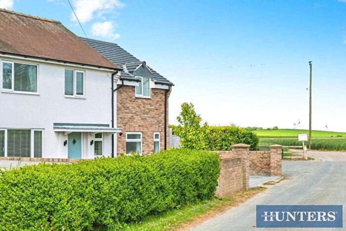 4 Bedroom Semi-Detached House For Sale In Hamilton Hill Road, Driffield, YO25