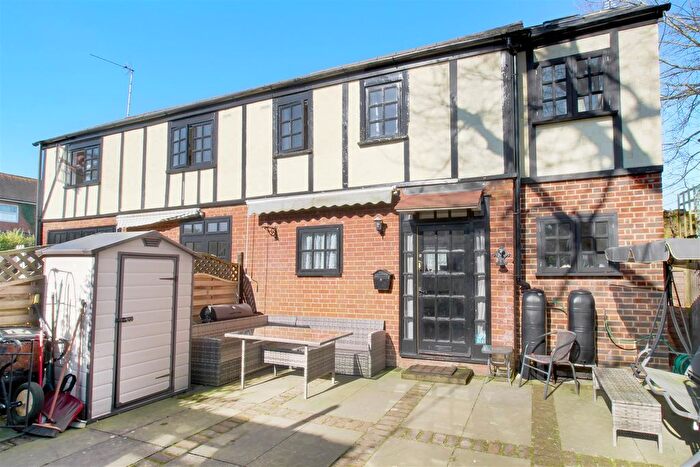 2 Bedroom Semi-Detached House For Sale In Baldock Road, Buntingford, SG9