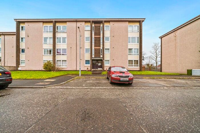 2 Bedroom Flat To Rent In Banner Road, Glasgow, G13