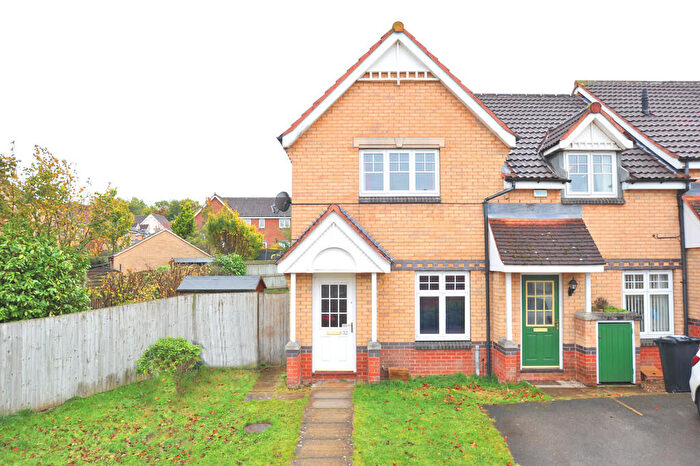 2 Bedroom Town House To Rent In Clover Way, Harrogate, HG3