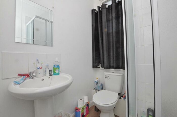 3 Bedroom Flat To Rent In Cumberland Street, St.Pauls, BS2