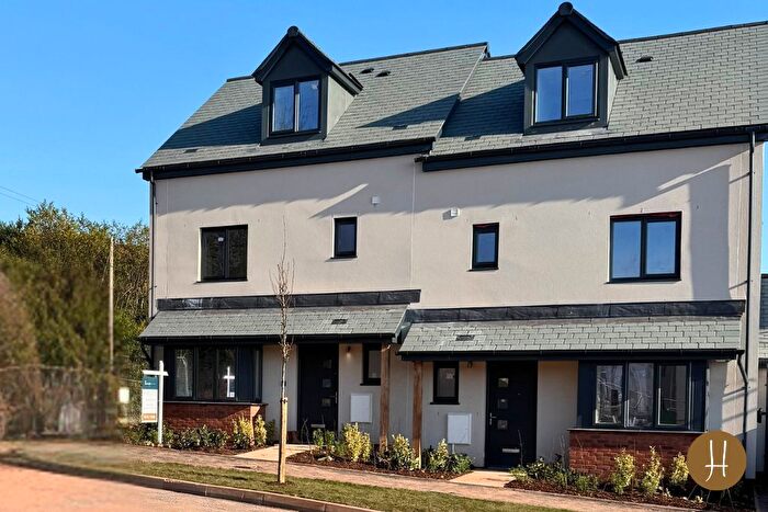 4 Bedroom Semi-Detached House For Sale In Higher Exeter Road, Teignmouth, TQ14