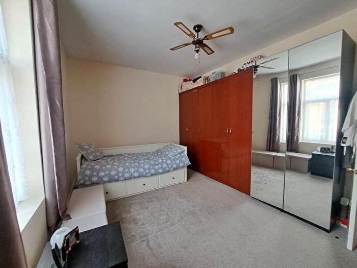 3 Bedroom Terraced House For Sale In Alfred Road, Birmingham, B21