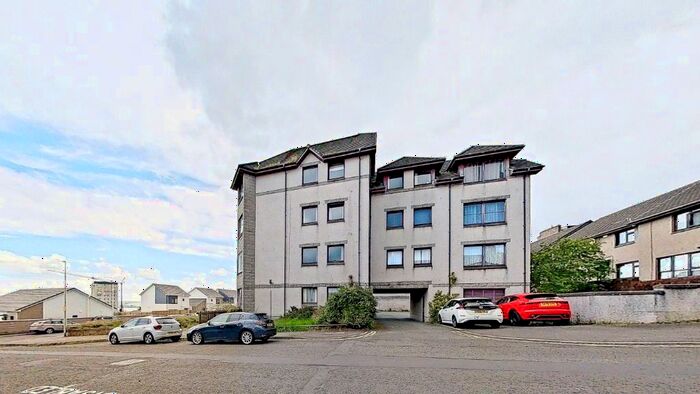 2 Bedroom Flat To Rent In Rosebank Street, Hilltown, Dundee, DD3