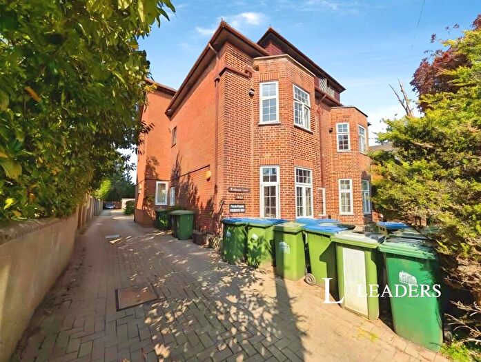 1 Bedroom Apartment For Sale In Welbeck Avenue, Highfield, SO17