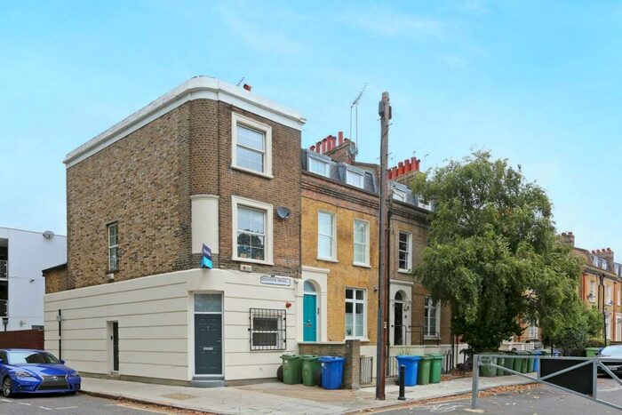 2 Bedroom Maisonette To Rent In Grosvenor Terrace, SE5