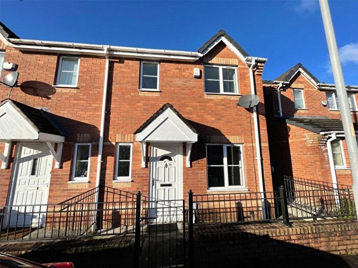 3 Bedroom Semi-Detached House To Rent In Gravenmoor Drive, Salford, Greater Manchester, M7