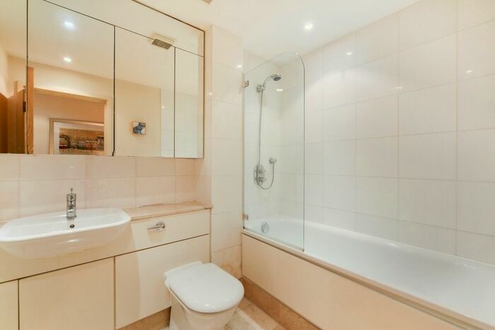 1 Bedroom Flat To Rent In Cayenne Court, London, SE1