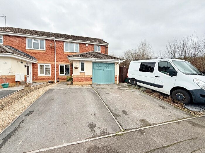 3 Bedroom Semi-Detached House For Sale In Ffordd Y Glowr, Pontarddulais, SA4