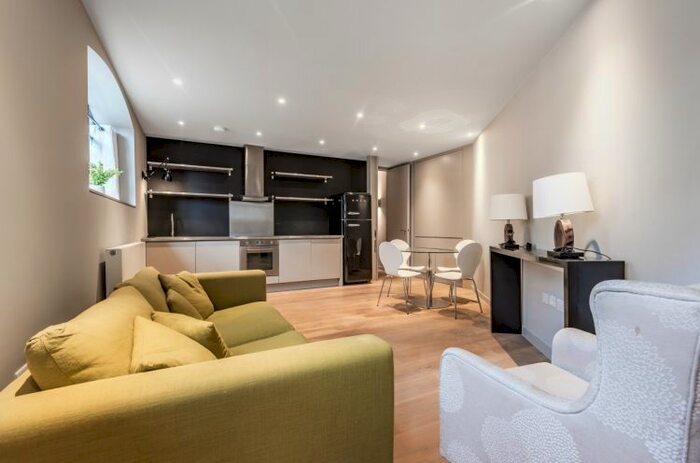 2 Bedroom Flat To Rent In Effie Road, London, SW6