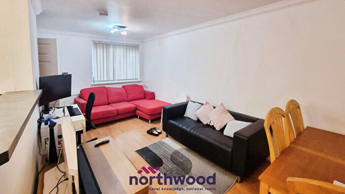 1 Bedroom Flat To Rent In Bartholomew Street West, Central, Exeter, EX4