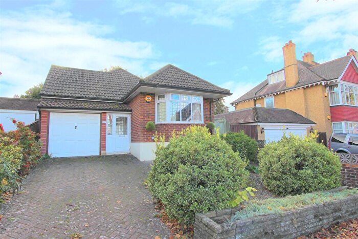3 Bedroom Detached Bungalow For Sale In Chalgrove Road, South Sutton, SM2