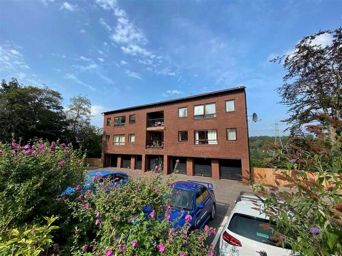 Houses for sale & to rent in SK10 3EB, Aberdeen Walk, Broken Cross And