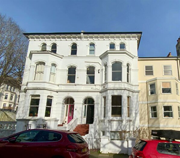 2 Bedroom Flat For Sale In Leopold Road, Brighton, BN1