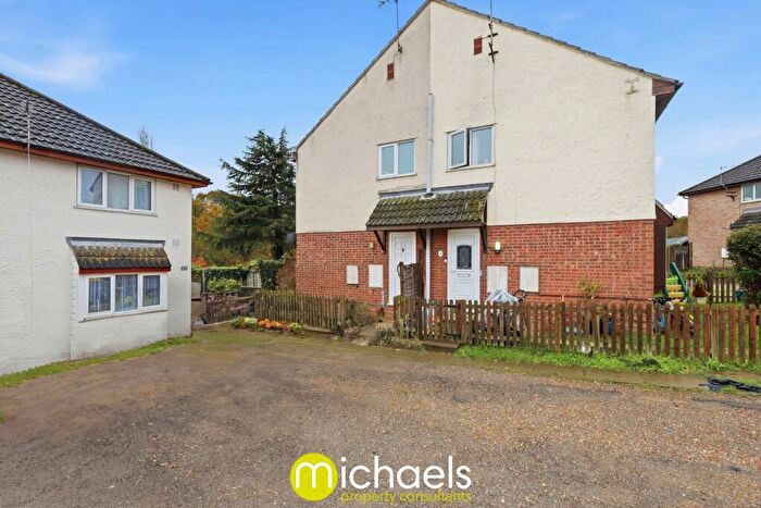 2 Bedroom Cluster House For Sale In Gilberd Road, Colchester, CO2