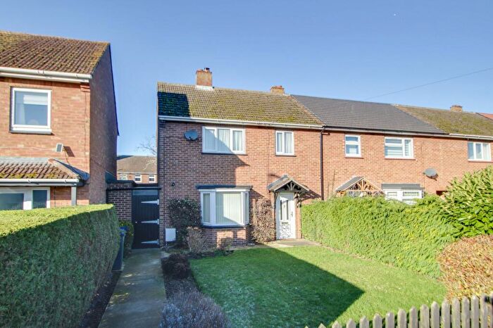 3 Bedroom End Of Terrace House For Sale In Huntingdon Street, St. Neots, PE19