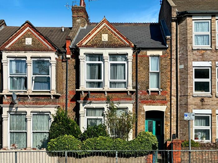 5 Bedroom Terraced House To Rent In Manor Park Road, London, NW10
